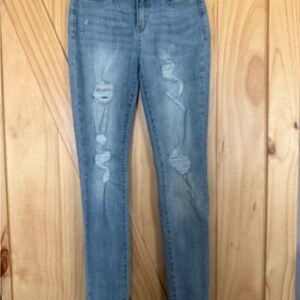 Judy Blue Light Blue Distressed Skinny Jeans